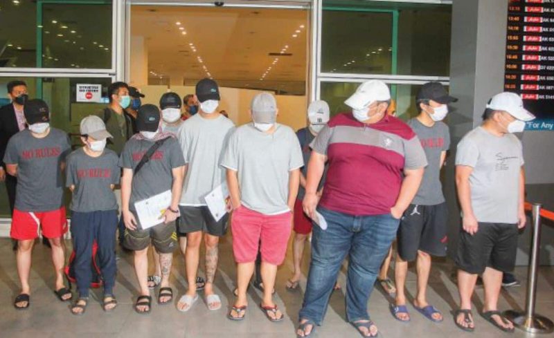 Mangsa sindikit tipu kerja di Kemboja dikurung, direnjat dengan elektik