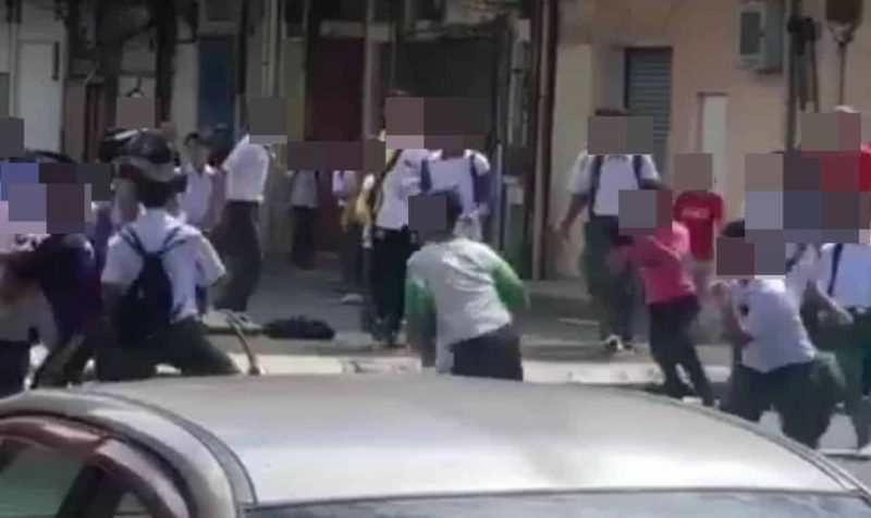 Polis siasat video pergaduhan pelajar sekolah