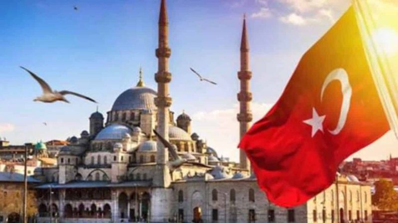 Elak disamankan dengan ayam turki, Turki secara rasmi tukar nama kepada Türkiye